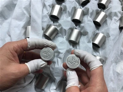 Como personalizar sua própria tampa de perfume Zamac?